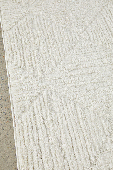 Shilo Serenade White Modern Geometric Pattern Rug